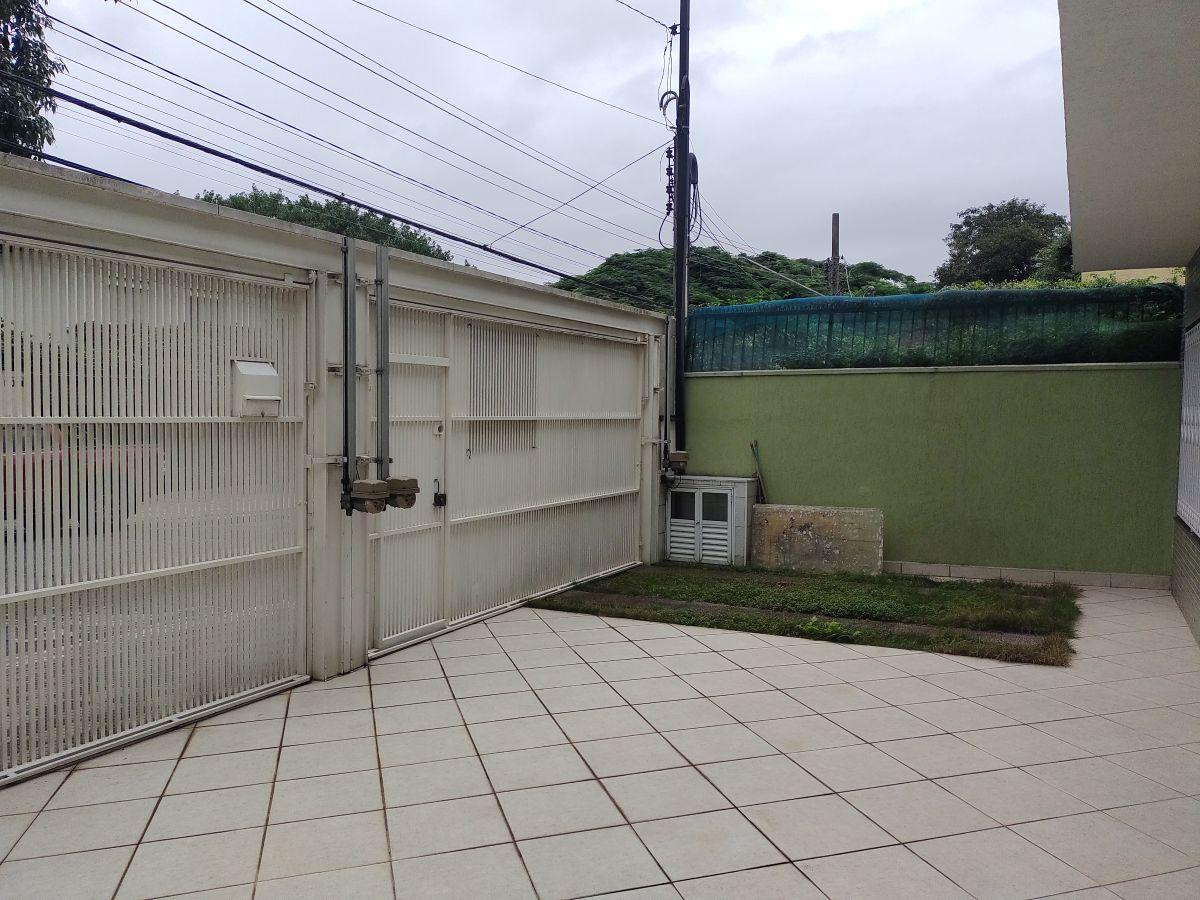 Sobrado – 188 M² – 4 Dormitórios – 3 Vagas e Quintal – Próximo Metrô Estação Eucaliptos