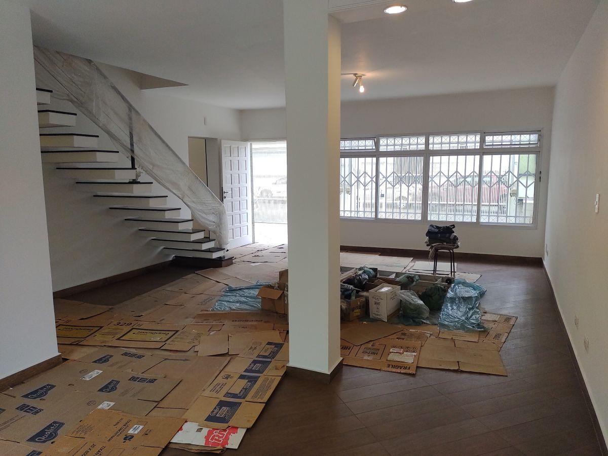 Sobrado – 188 M² – 4 Dormitórios – 3 Vagas e Quintal – Próximo Metrô Estação Eucaliptos