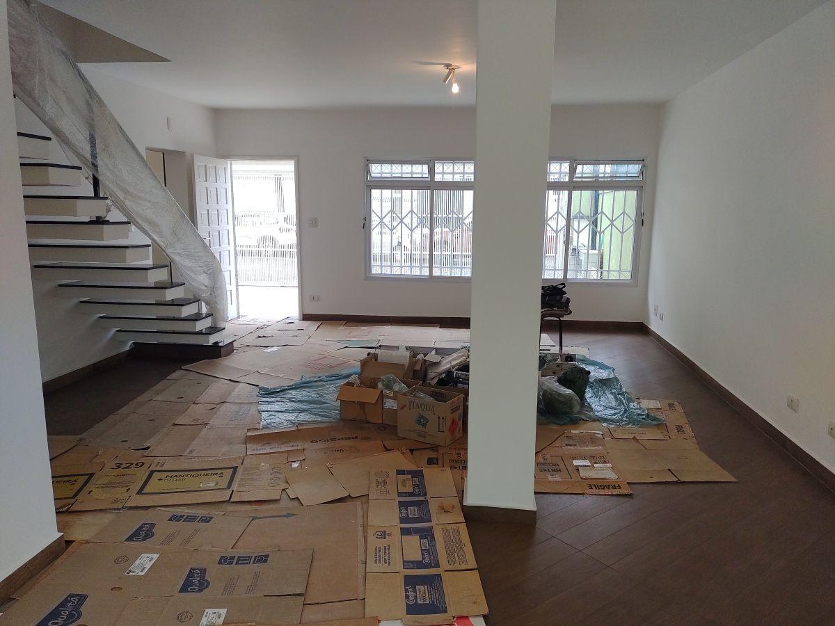Sobrado – 188 M² – 4 Dormitórios – 3 Vagas e Quintal – Próximo Metrô Estação Eucaliptos