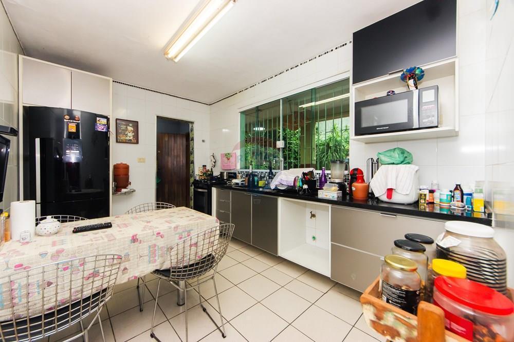 Casa para venda em Ipiranga com 4 quartos, sendo 1 suíte , 196m²