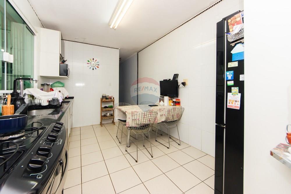 Casa para venda em Ipiranga com 4 quartos, sendo 1 suíte , 196m²