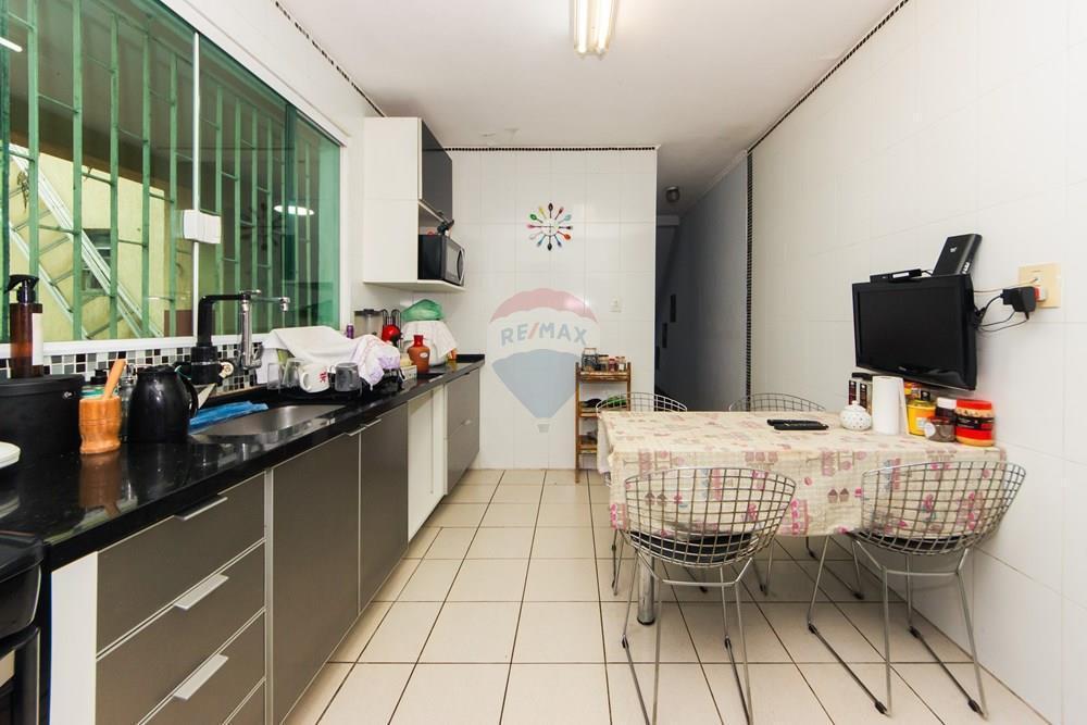 Casa para venda em Ipiranga com 4 quartos, sendo 1 suíte , 196m²