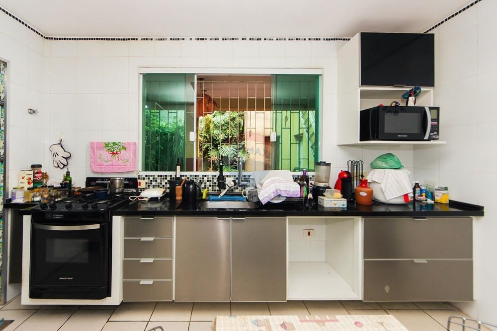 Casa para venda em Ipiranga com 4 quartos, sendo 1 suíte , 196m²