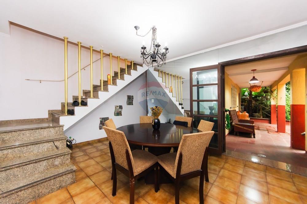 Casa para venda em Ipiranga com 4 quartos, sendo 1 suíte , 196m²