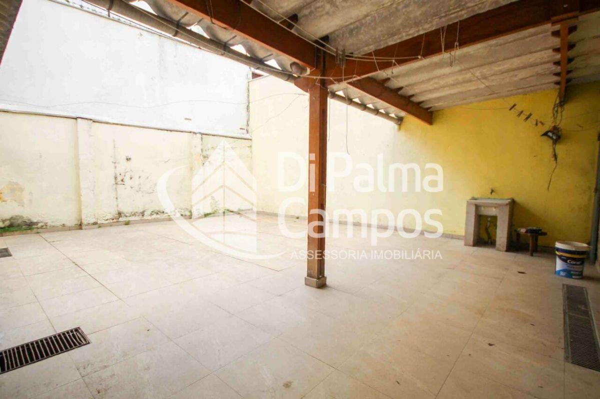 Casa residencial de 248m² com 3 quartos, 4 vagas para alugar no bairro Ipiranga