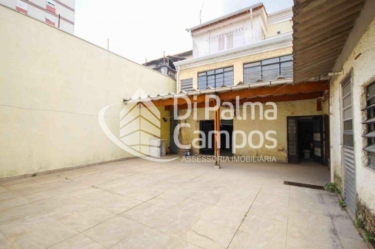 Casa residencial de 248m² com 3 quartos, 4 vagas para alugar no bairro Ipiranga