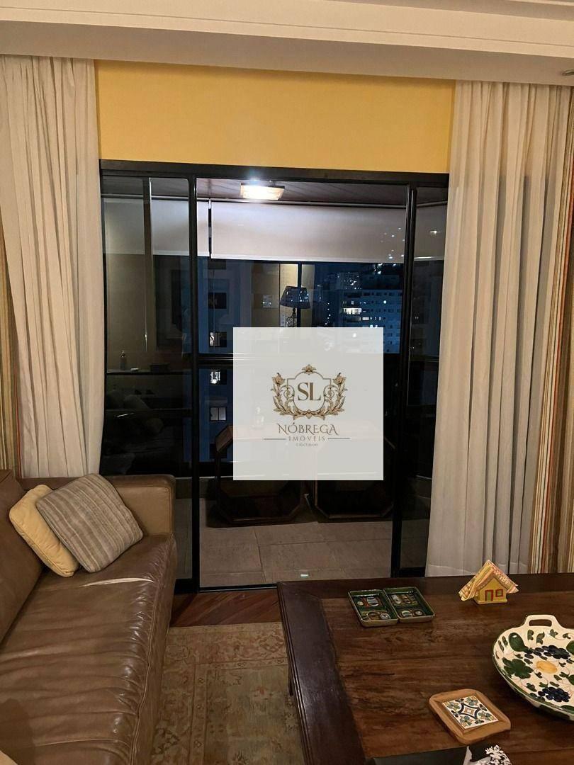 CAMPO BELO – APTO 205M2 – 4 DORM. – 3 SUÍTES – CLOSET -AR COND. – LAREIRA – AREA DE SERV. COMPLETO –