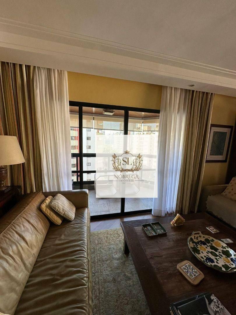 CAMPO BELO – APTO 205M2 – 4 DORM. – 3 SUÍTES – CLOSET -AR COND. – LAREIRA – AREA DE SERV. COMPLETO –
