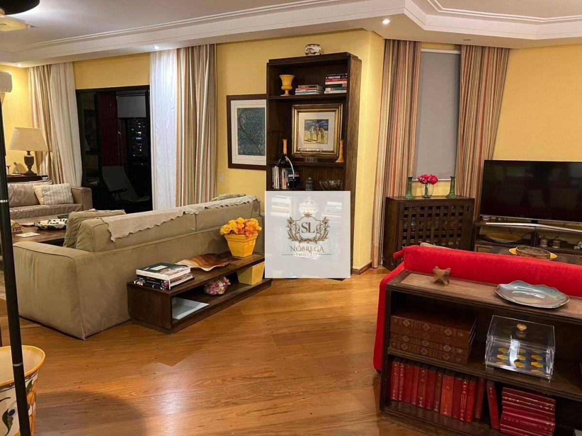 CAMPO BELO – APTO 205M2 – 4 DORM. – 3 SUÍTES – CLOSET -AR COND. – LAREIRA – AREA DE SERV. COMPLETO –