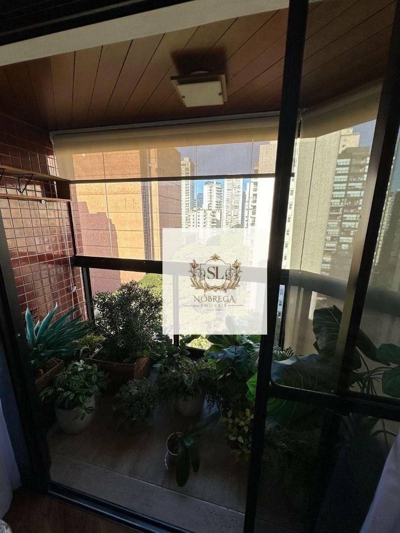 CAMPO BELO – APTO 205M2 – 4 DORM. – 3 SUÍTES – CLOSET -AR COND. – LAREIRA – AREA DE SERV. COMPLETO –
