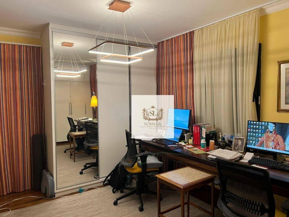 CAMPO BELO – APTO 205M2 – 4 DORM. – 3 SUÍTES – CLOSET -AR COND. – LAREIRA – AREA DE SERV. COMPLETO –