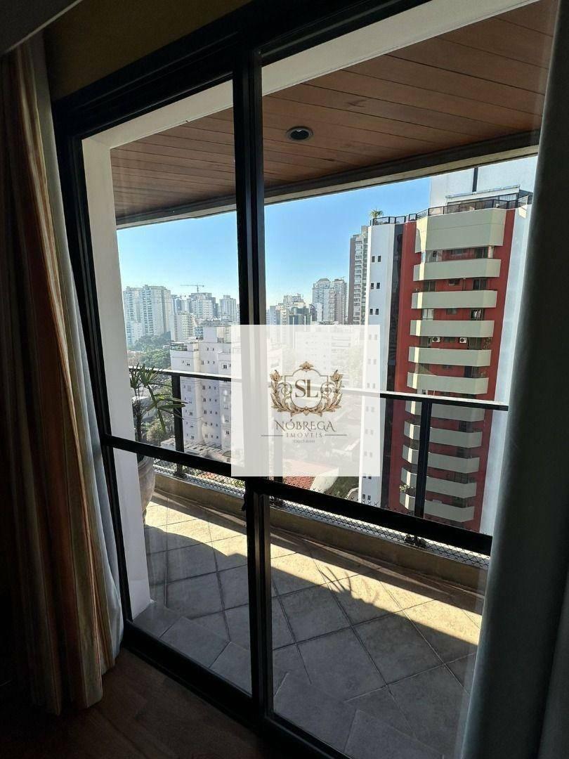 CAMPO BELO – APTO 205M2 – 4 DORM. – 3 SUÍTES – CLOSET -AR COND. – LAREIRA – AREA DE SERV. COMPLETO –