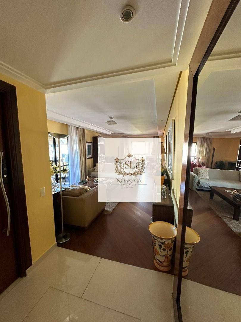 CAMPO BELO – APTO 205M2 – 4 DORM. – 3 SUÍTES – CLOSET -AR COND. – LAREIRA – AREA DE SERV. COMPLETO –