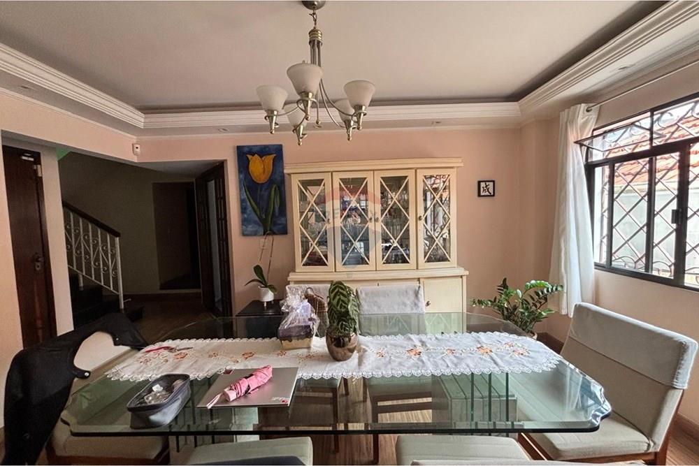 “Casa Espaçosa e Aconchegante, com 6 Quartos em São Paulo”