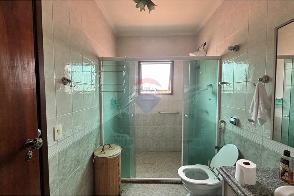 “Casa Espaçosa e Aconchegante, com 6 Quartos em São Paulo”