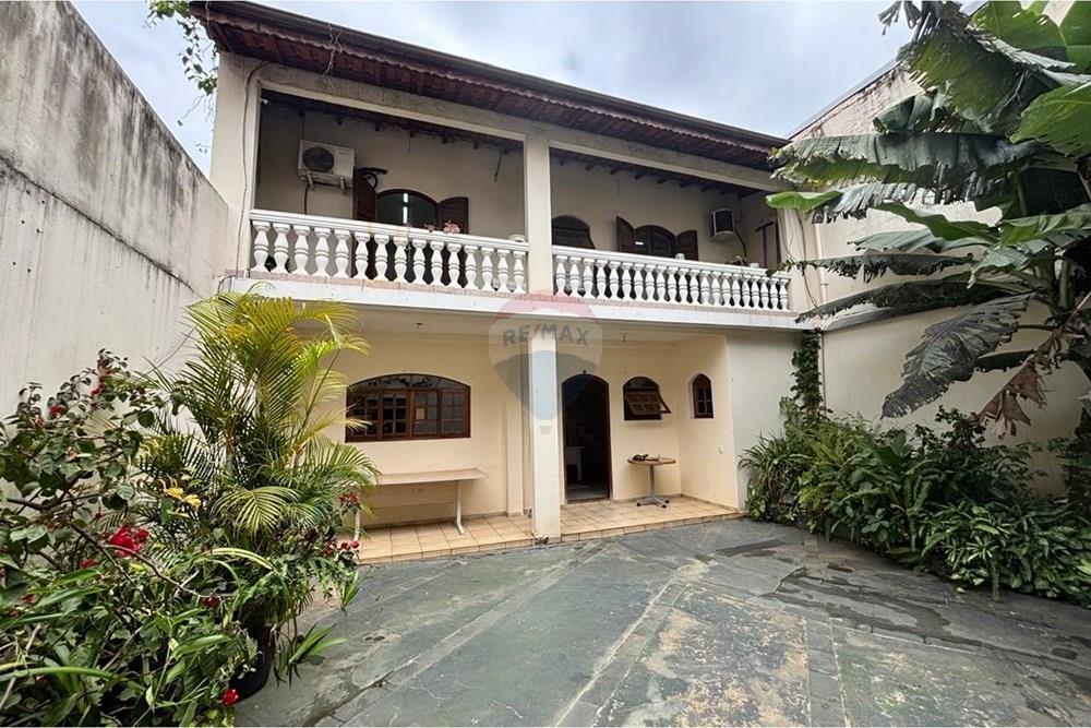 “Casa Espaçosa e Aconchegante, com 6 Quartos em São Paulo”