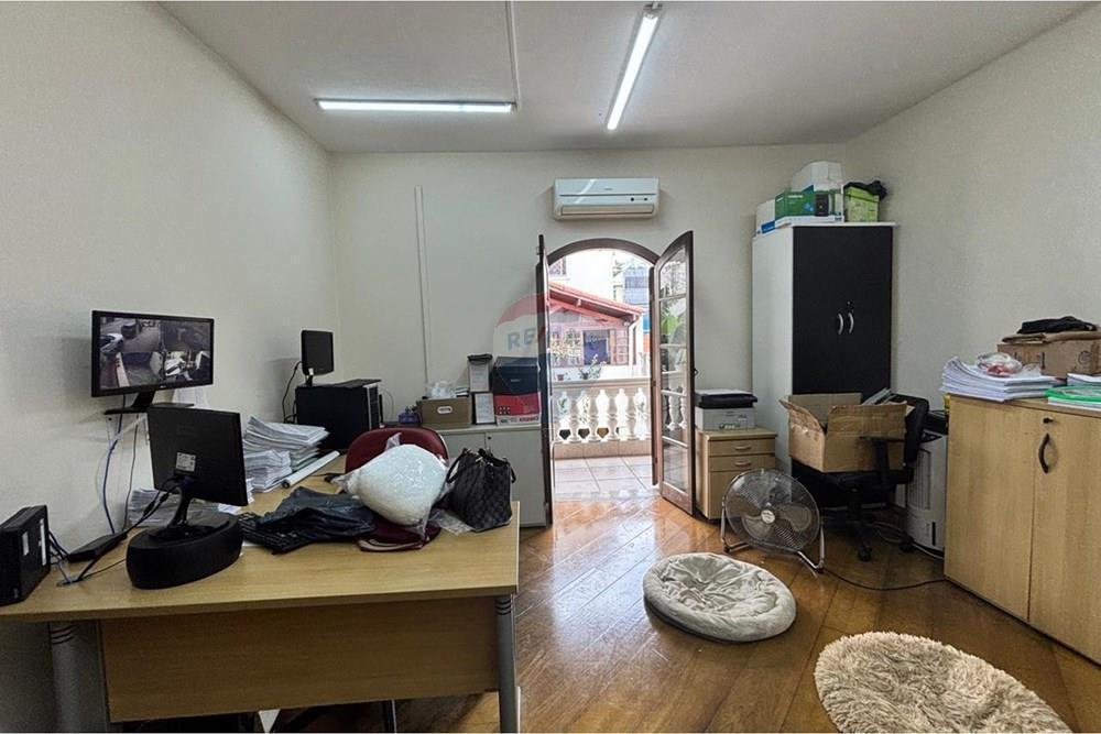 “Casa Espaçosa e Aconchegante, com 6 Quartos em São Paulo”