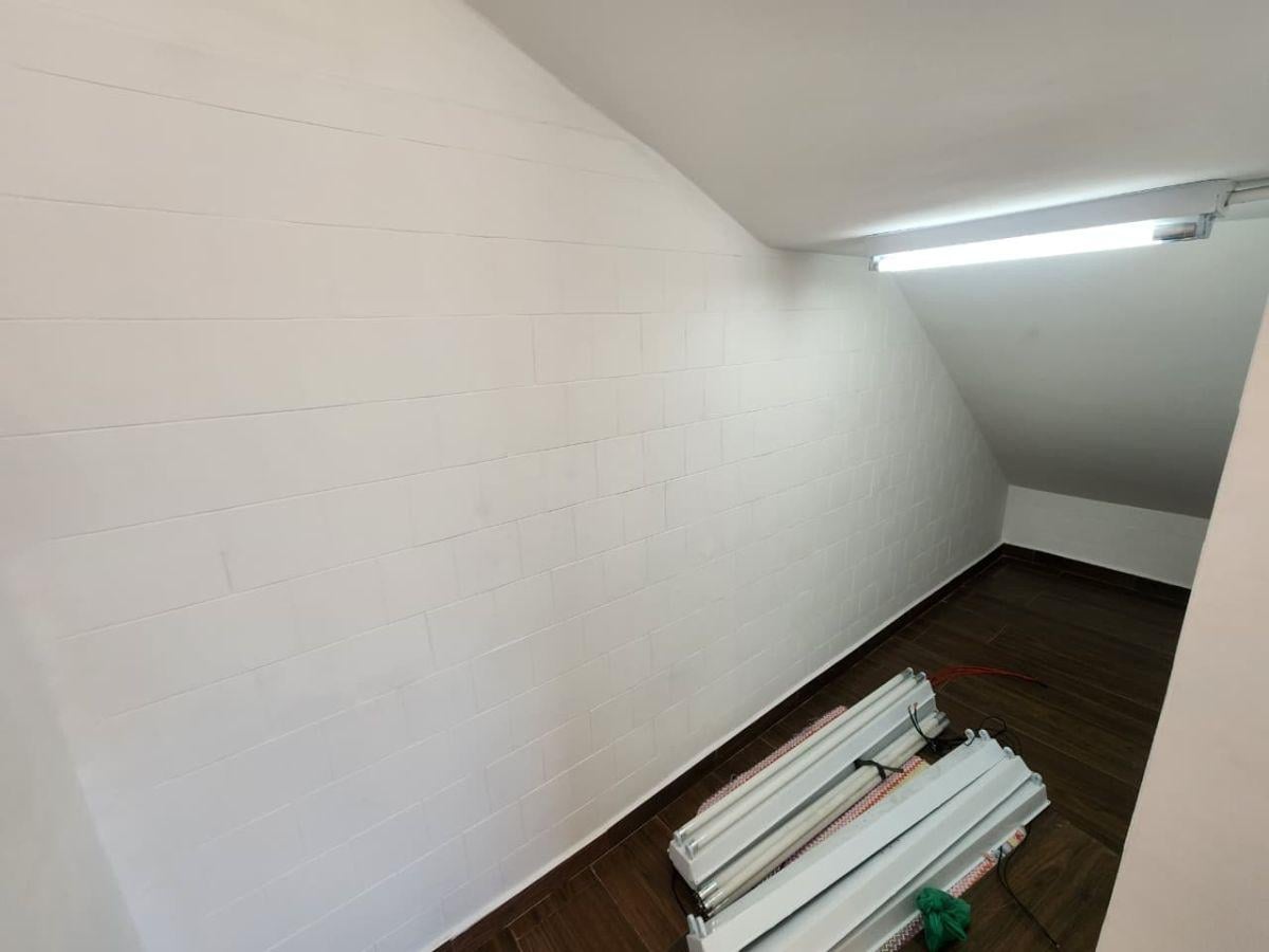 R2 Image 71087 #11
