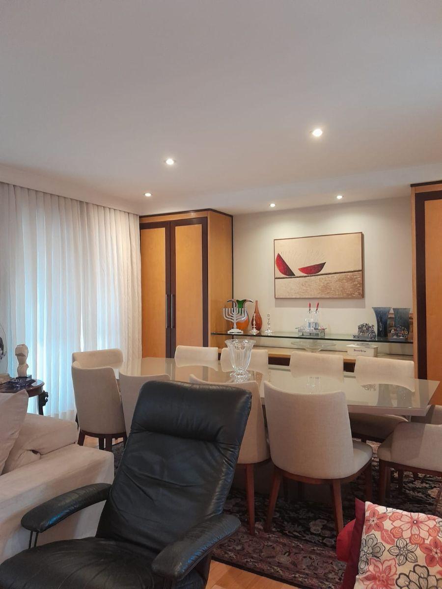 Apartamento com 180 m² e 4 quartos à venda em Perdizes