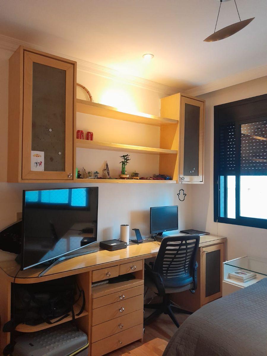 Apartamento com 180 m² e 4 quartos à venda em Perdizes