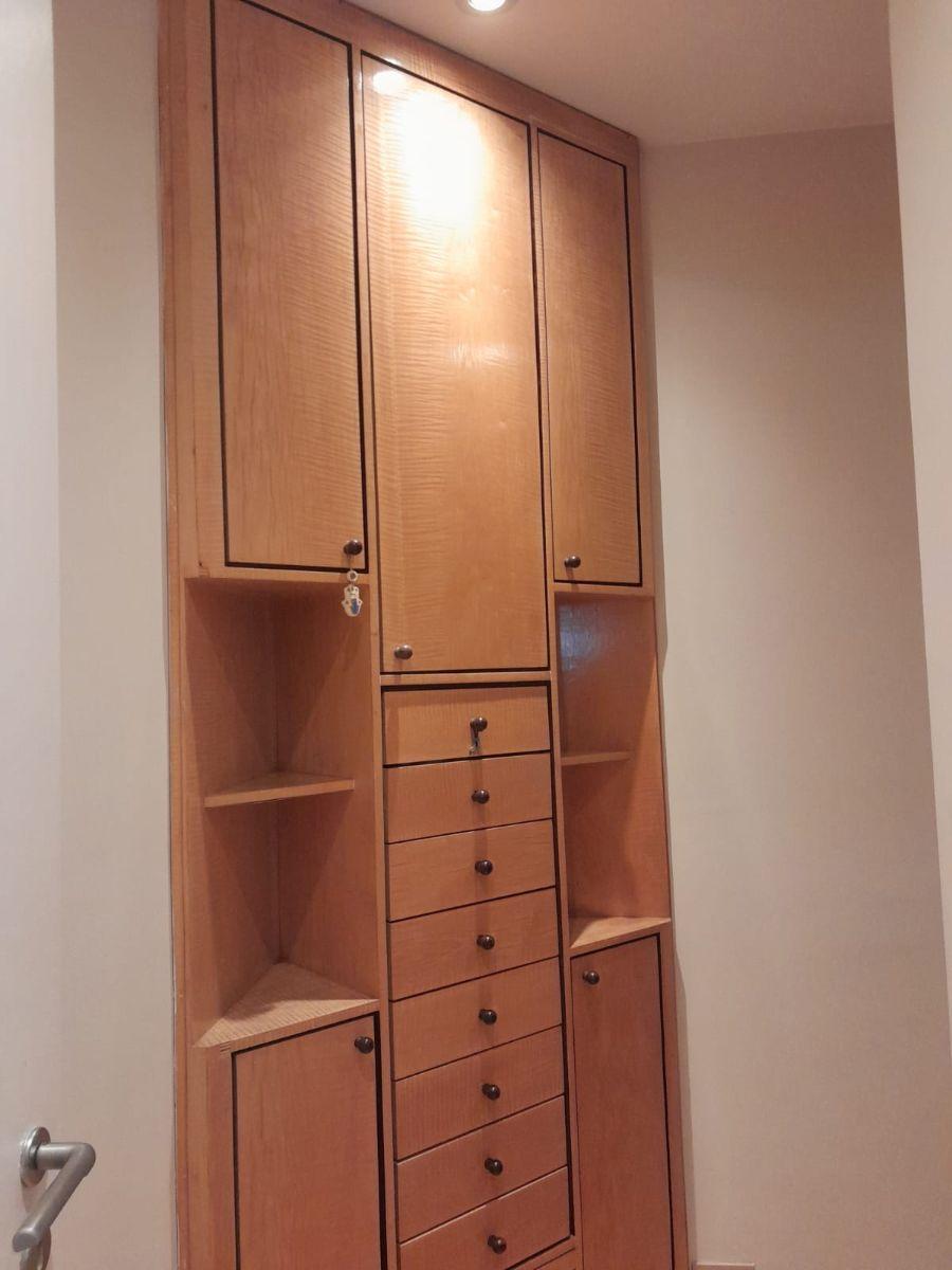 Apartamento com 180 m² e 4 quartos à venda em Perdizes