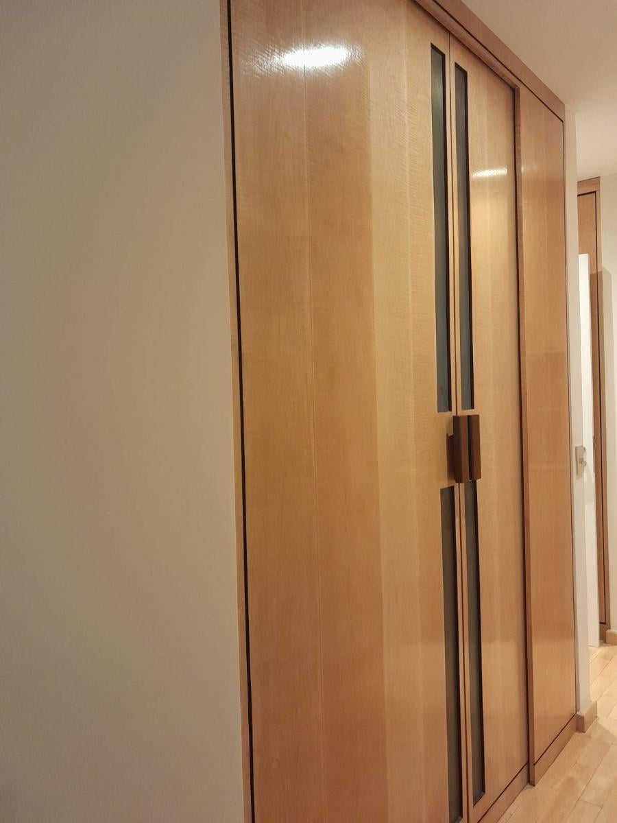 Apartamento com 180 m² e 4 quartos à venda em Perdizes
