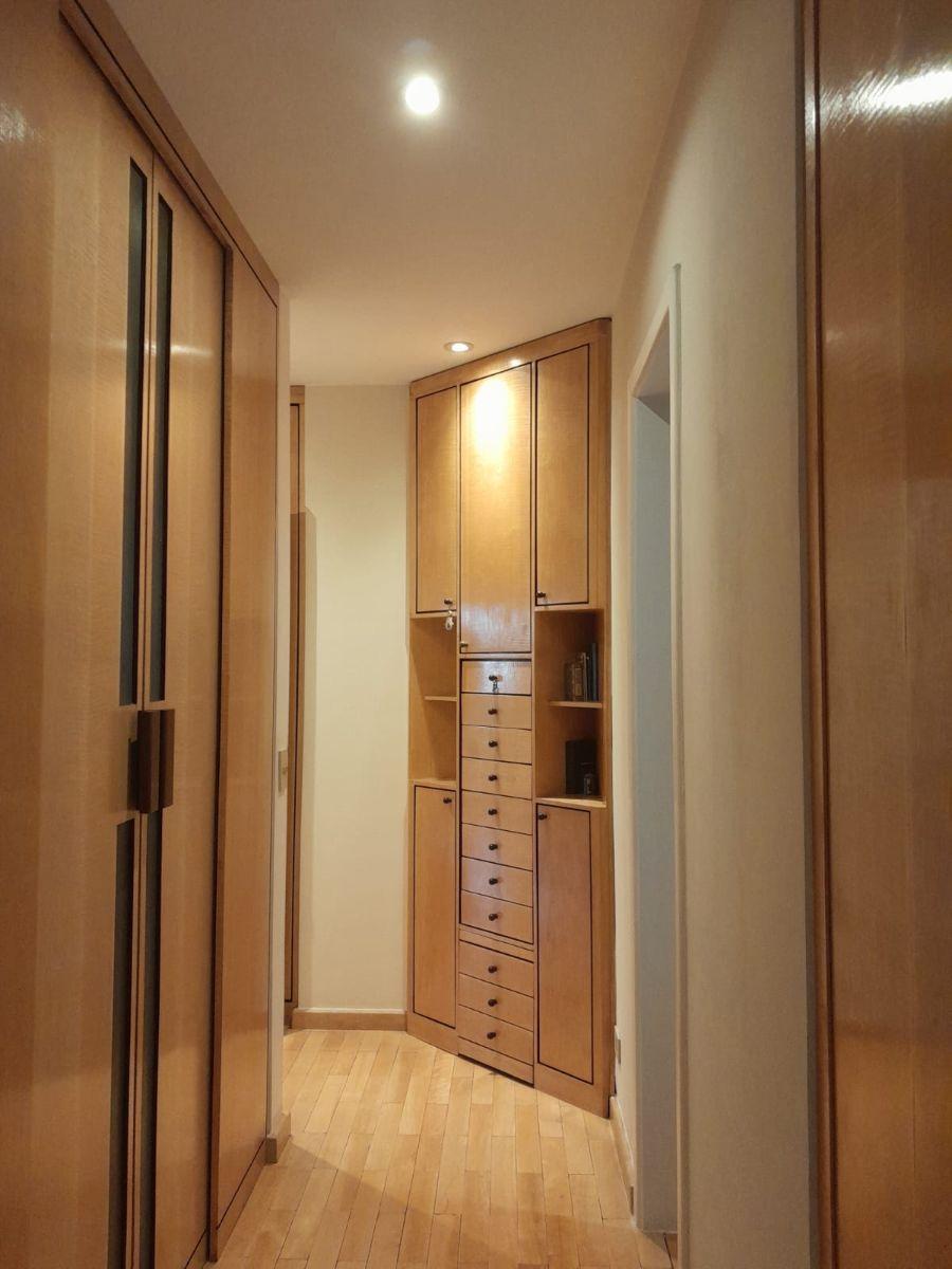 Apartamento com 180 m² e 4 quartos à venda em Perdizes