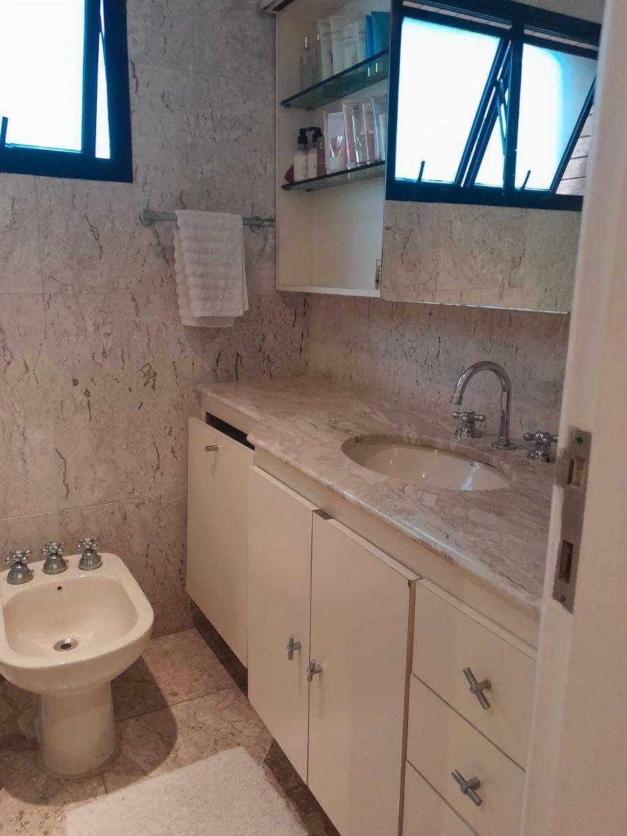 Apartamento com 180 m² e 4 quartos à venda em Perdizes