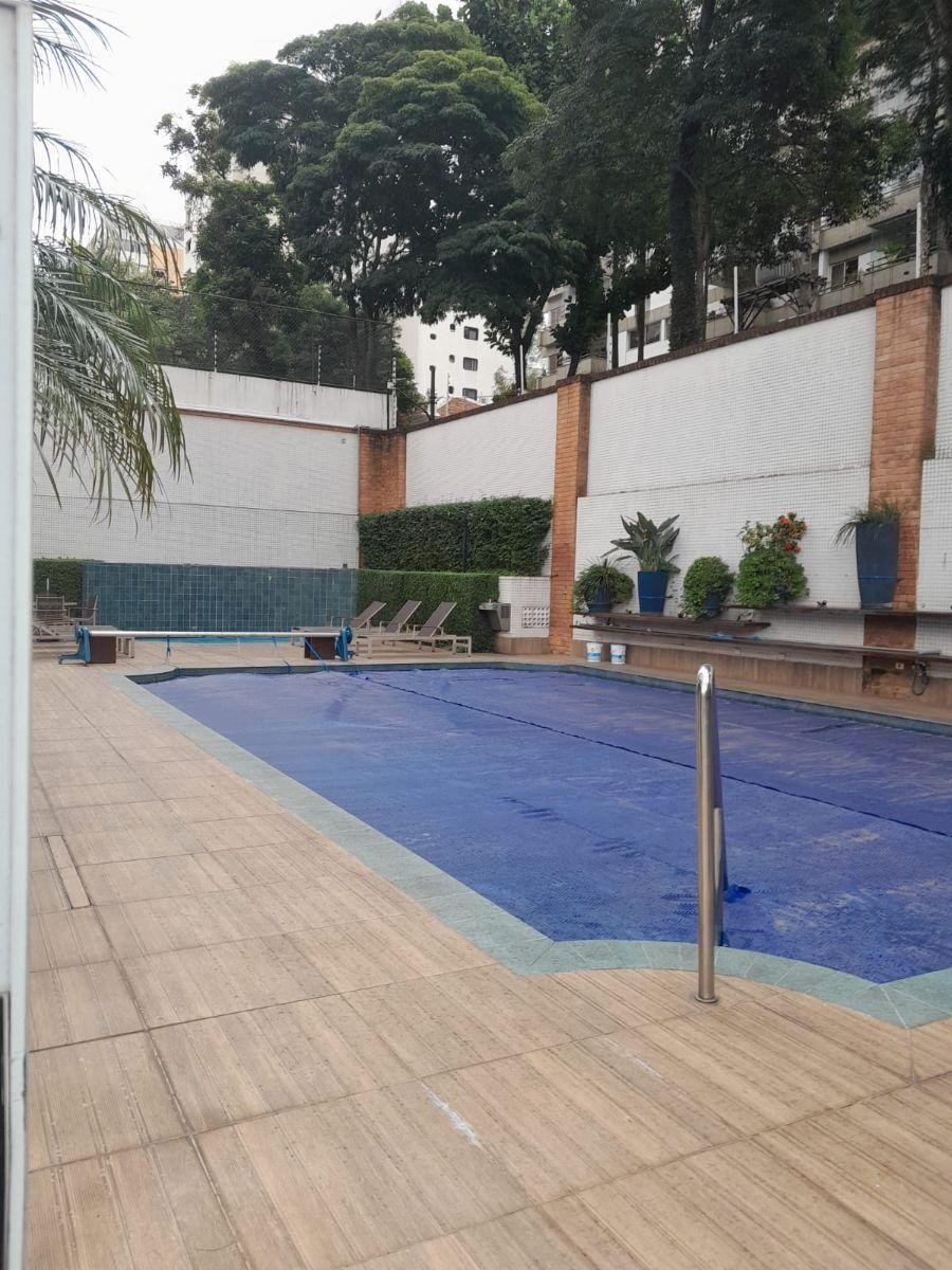 Apartamento com 180 m² e 4 quartos à venda em Perdizes