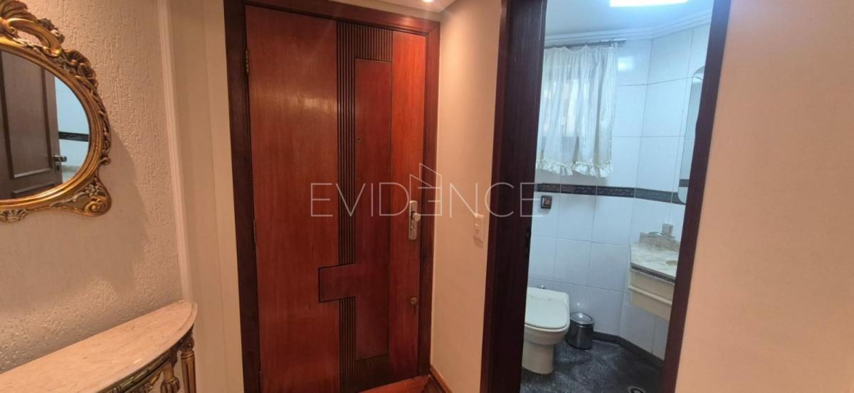 Apartamento mobiliado com 3 dormitórios, suíte e 3 vagas no Jardim Anália Franco