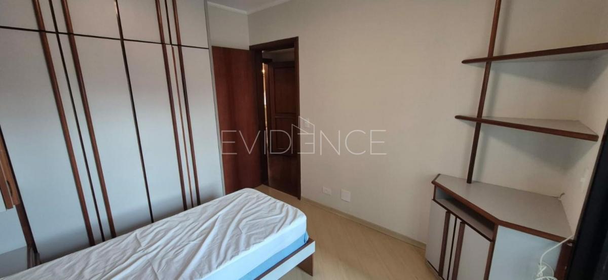 Apartamento mobiliado com 3 dormitórios, suíte e 3 vagas no Jardim Anália Franco