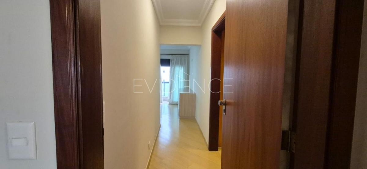 Apartamento mobiliado com 3 dormitórios, suíte e 3 vagas no Jardim Anália Franco