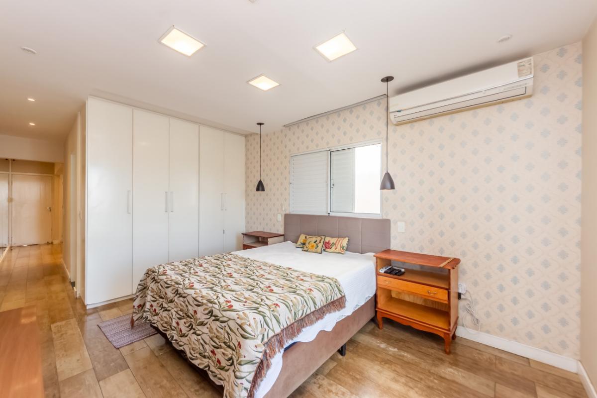 Atraente sobrado para venda em Vila Sônia com 3 quartos, sendo 1 suíte , 218m²