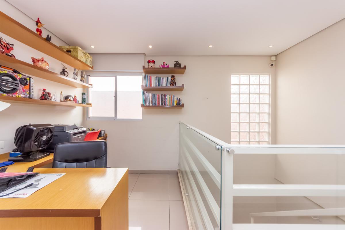 Atraente sobrado para venda em Vila Sônia com 3 quartos, sendo 1 suíte , 218m²