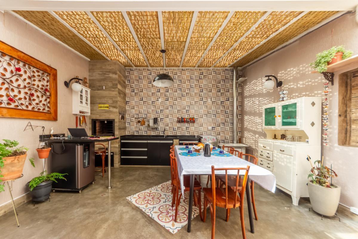 Atraente sobrado para venda em Vila Sônia com 3 quartos, sendo 1 suíte , 218m²