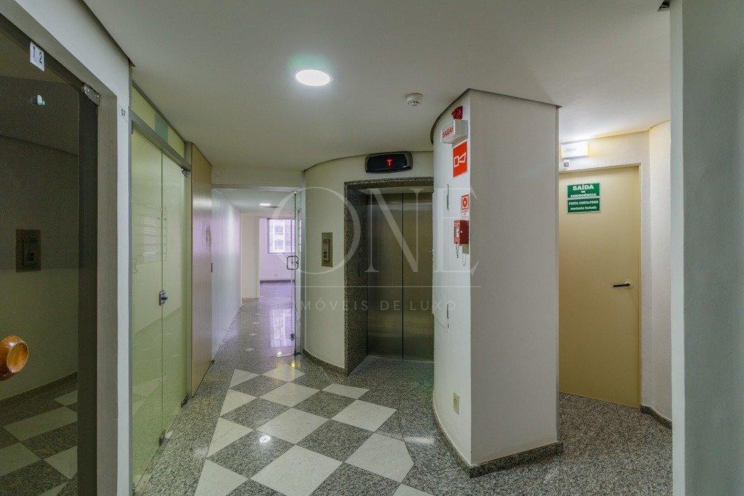Comercial à venda – no Jardim Paulistano