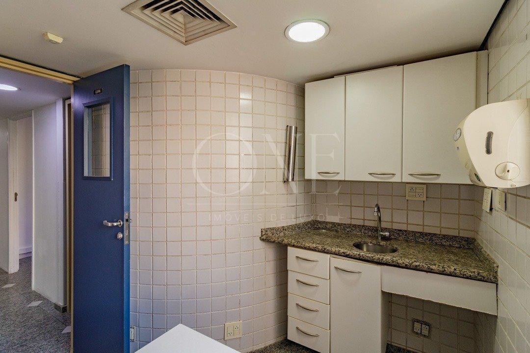 Comercial à venda – no Jardim Paulistano