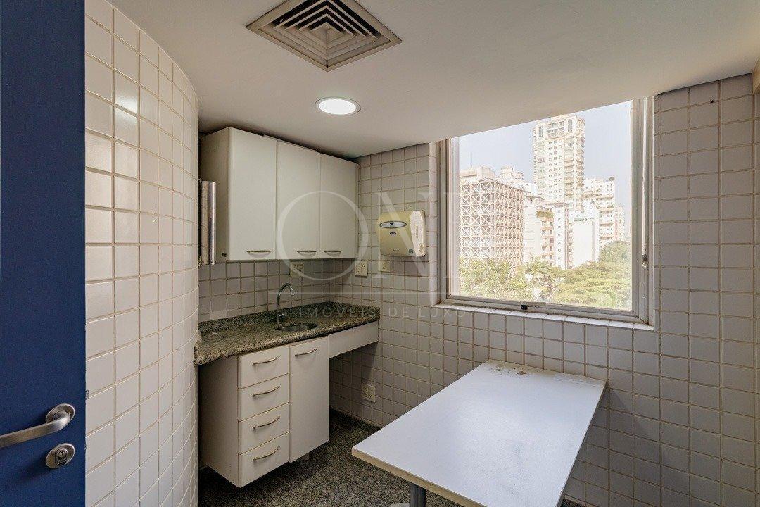 Comercial à venda – no Jardim Paulistano