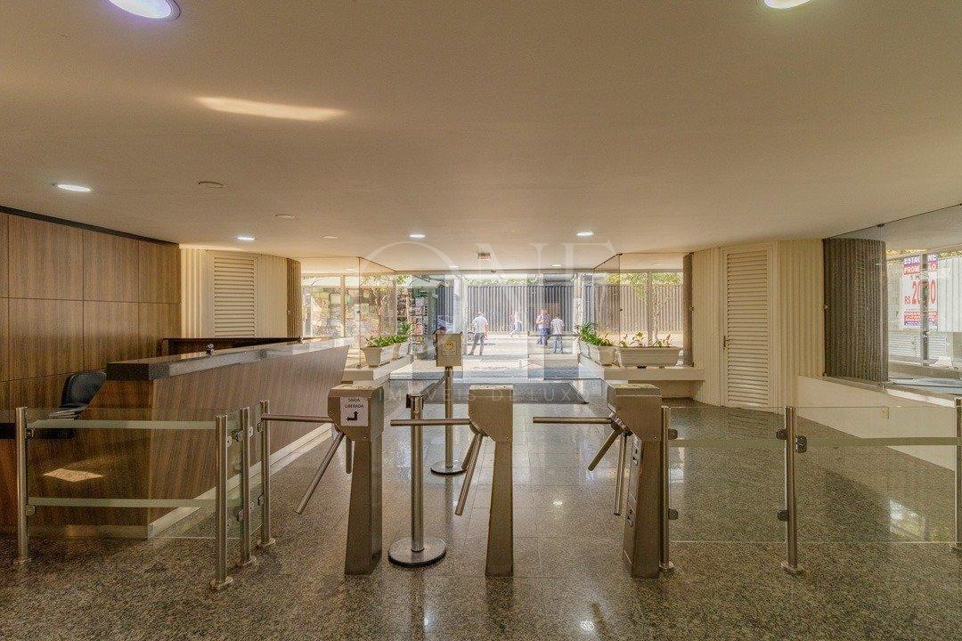 Comercial à venda – no Jardim Paulistano