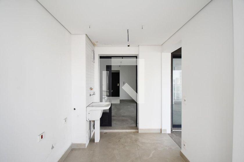 Apartamento à Venda – Pinheiros, 3 Quartos, 174 m² – São Paulo