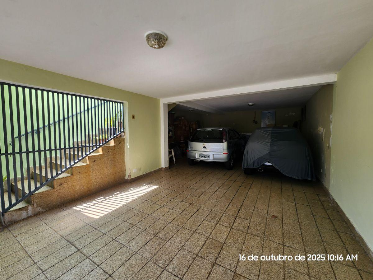 Excelente casa de 159 m² com 3 dormitórios e 04 vagas de garagem na Vila Ipojuca