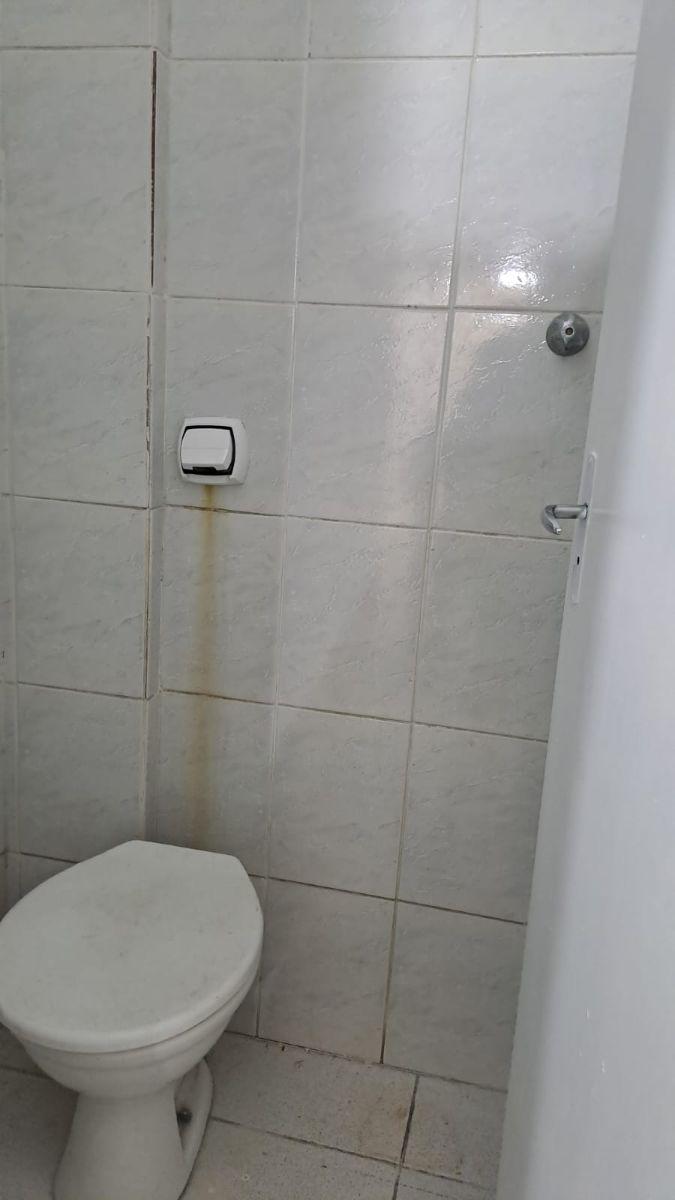 Comercial, 1 salão de 135 m² mais 3 banheiros, sala e Mezanino total de 175m², aluguel em Perdizes