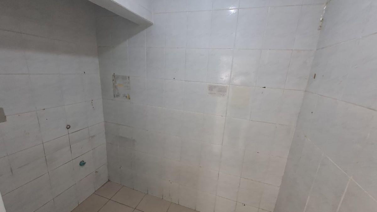 Comercial, 1 salão de 135 m² mais 3 banheiros, sala e Mezanino total de 175m², aluguel em Perdizes
