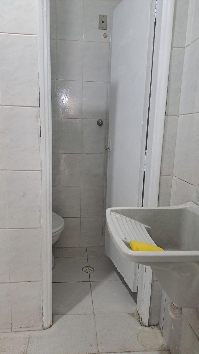 Comercial, 1 salão de 135 m² mais 3 banheiros, sala e Mezanino total de 175m², aluguel em Perdizes