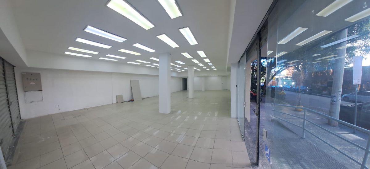 Comercial, 1 salão de 135 m² mais 3 banheiros, sala e Mezanino total de 175m², aluguel em Perdizes