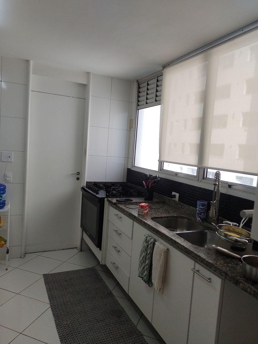 4 Suítes e Escritório – 220 Úteis – 2 Vagas + Depósito e Lazer de Clube