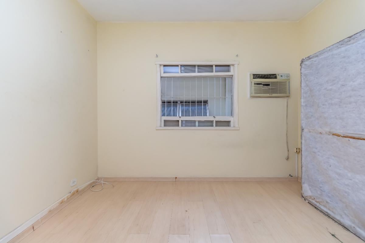 Casa para venda em Vila Mariana com 4 quartos, sendo 1 suíte , 166m²
