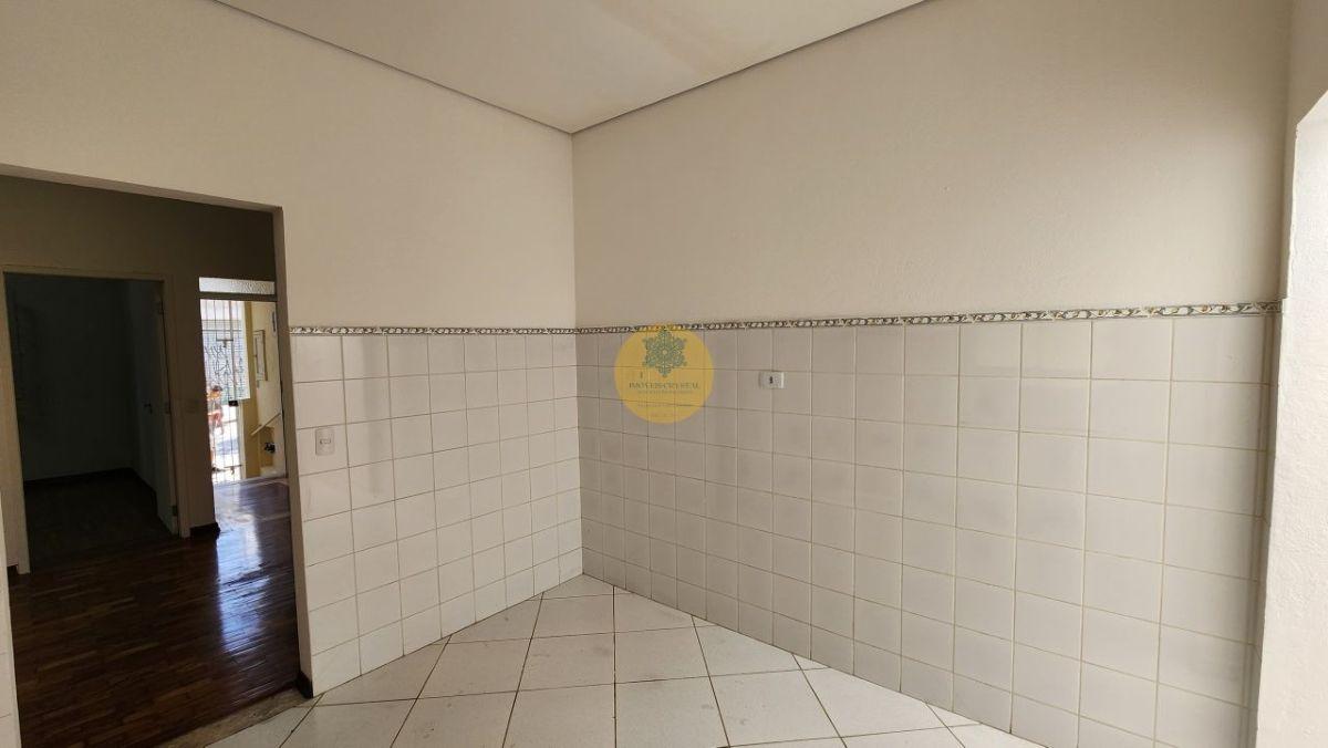 Casa térrea de 80 m² com 02 dormitórios para venda e locação na Vila Romana