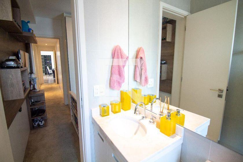 Apartamento à Venda – Brooklin, 3 Quartos, 185 m² – São Paulo