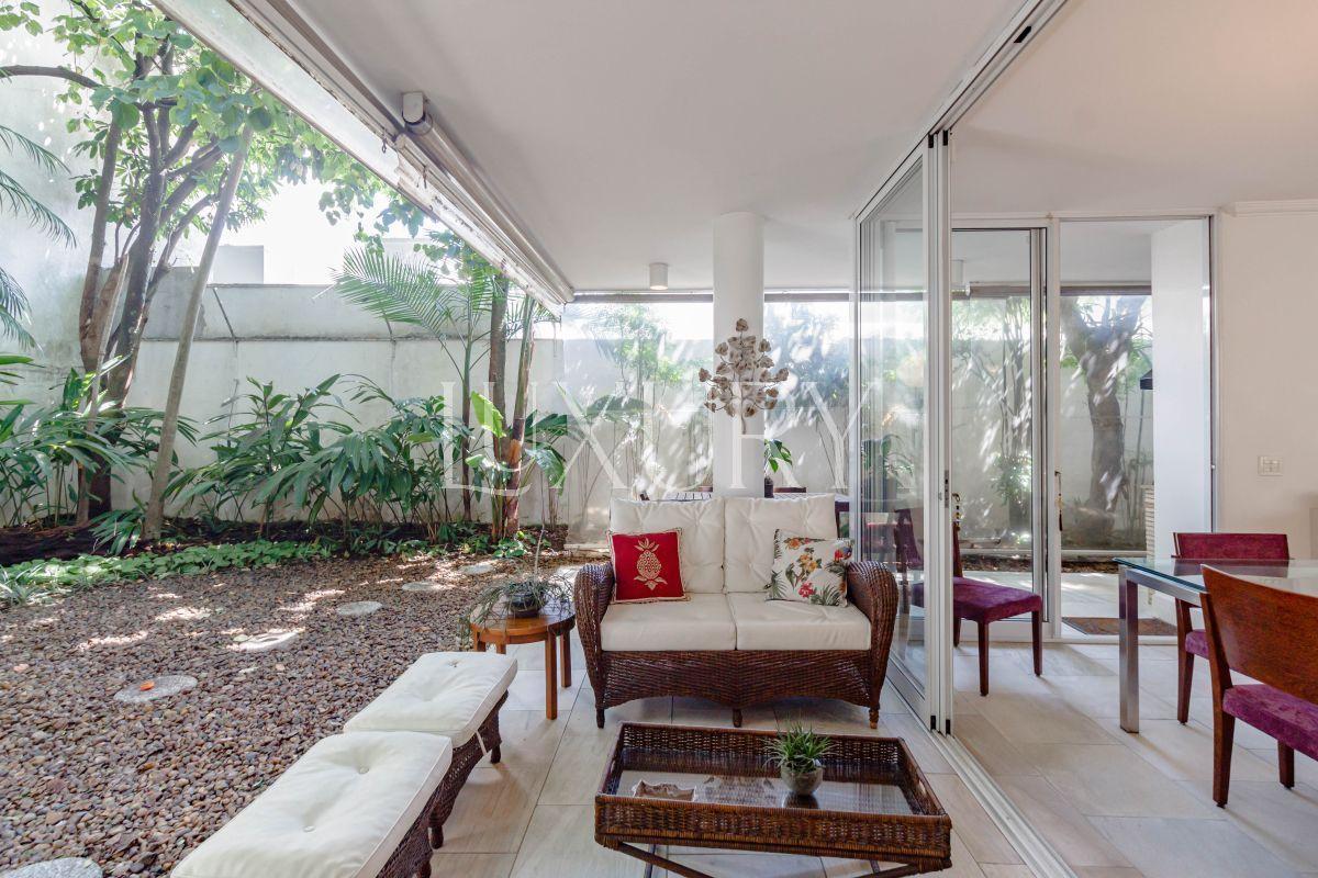 Casa com 352 m², 3 quartos sendo 1 suíte à venda no bairro Alto de Pinheiros.